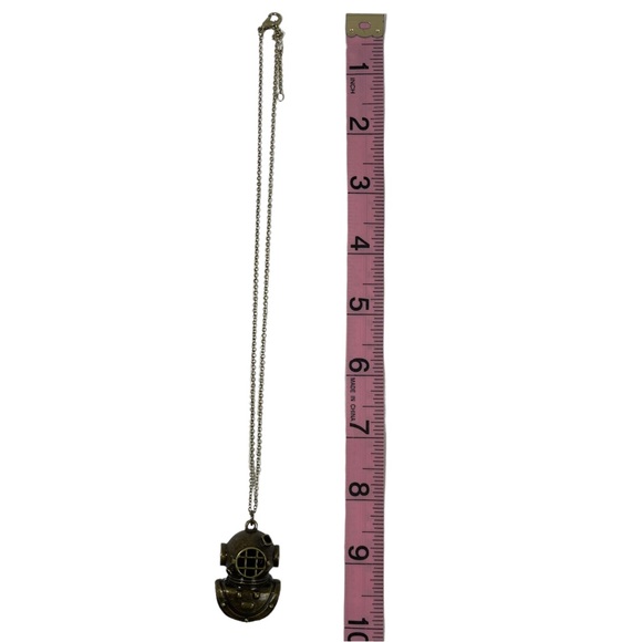 Diving Helmet Pendant Necklace in brass colored metal on brass chain NEW - Picture 6 of 8